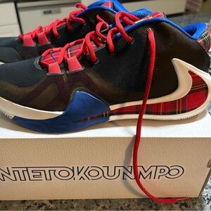 “Employee of the Month” Giannis Freak in size 11